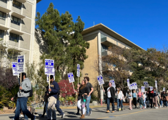 UAW strikers in California
